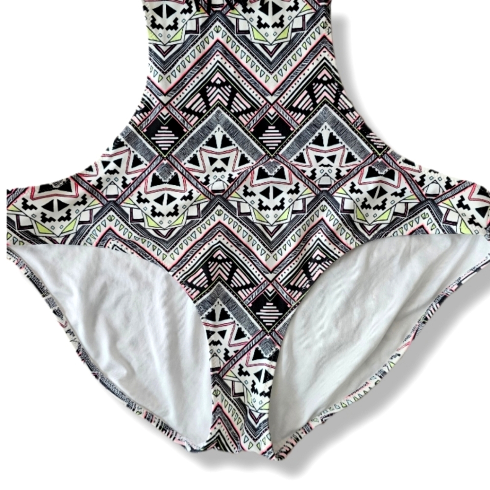 VTG PINK Victoria's Secret Boho Tribal Fringe Monokini Halter Size Medium RARE - Picture 3 of 8
